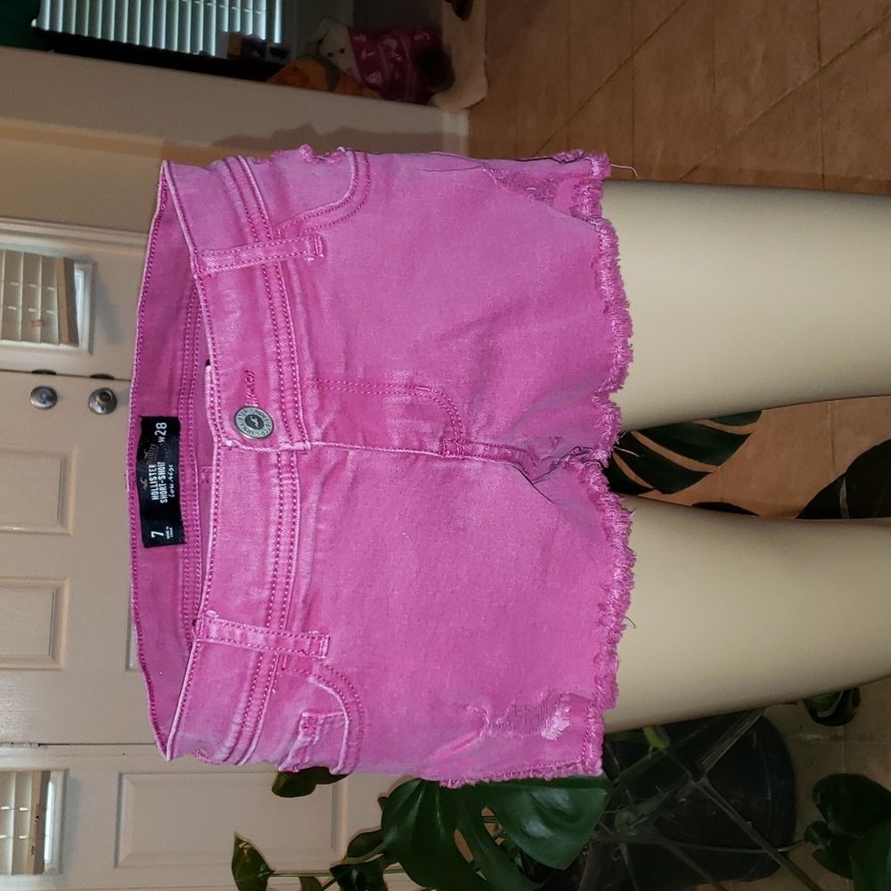 Hollister 28 short shorts low rise slight distress lace embroidered pinkish…